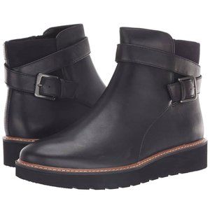 Black Leather Naturalizer Woman's Aster Ankle Boot